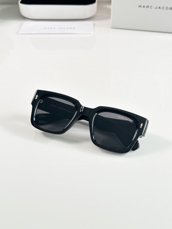 Marc Jacobs 11 Black - Image 3