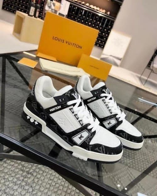 *Louis Vuitton LV Trainer Monogram Denim Black With Accessories - Image 9