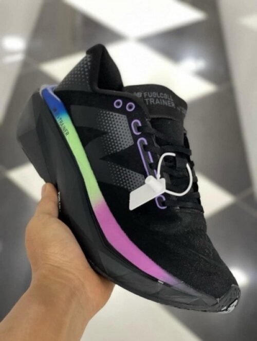 New Balanc e Fuelcell SC Elite V4 Running Shoes