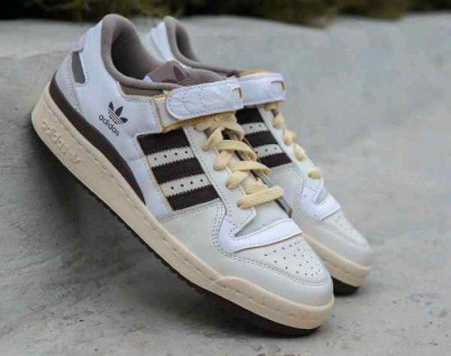 Adidass forum 84 low mocha brown cream white