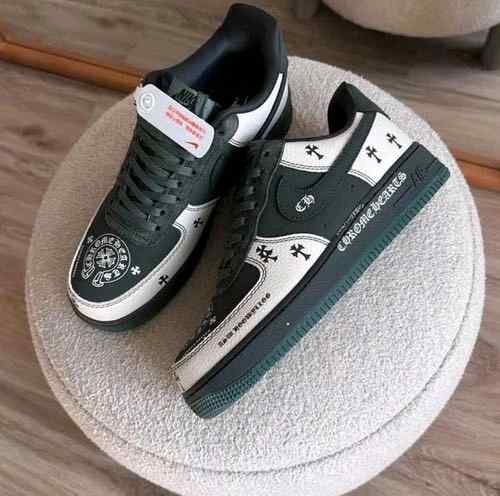 NIK EE air force 1 low chrome heart