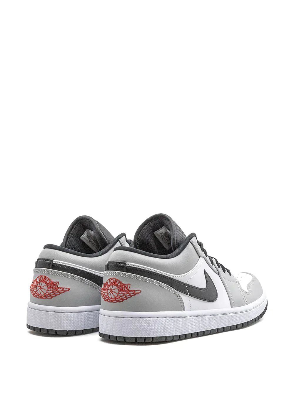 AIR JORDAN RETRO 1 SMOKE GREY SHORT - Image 3