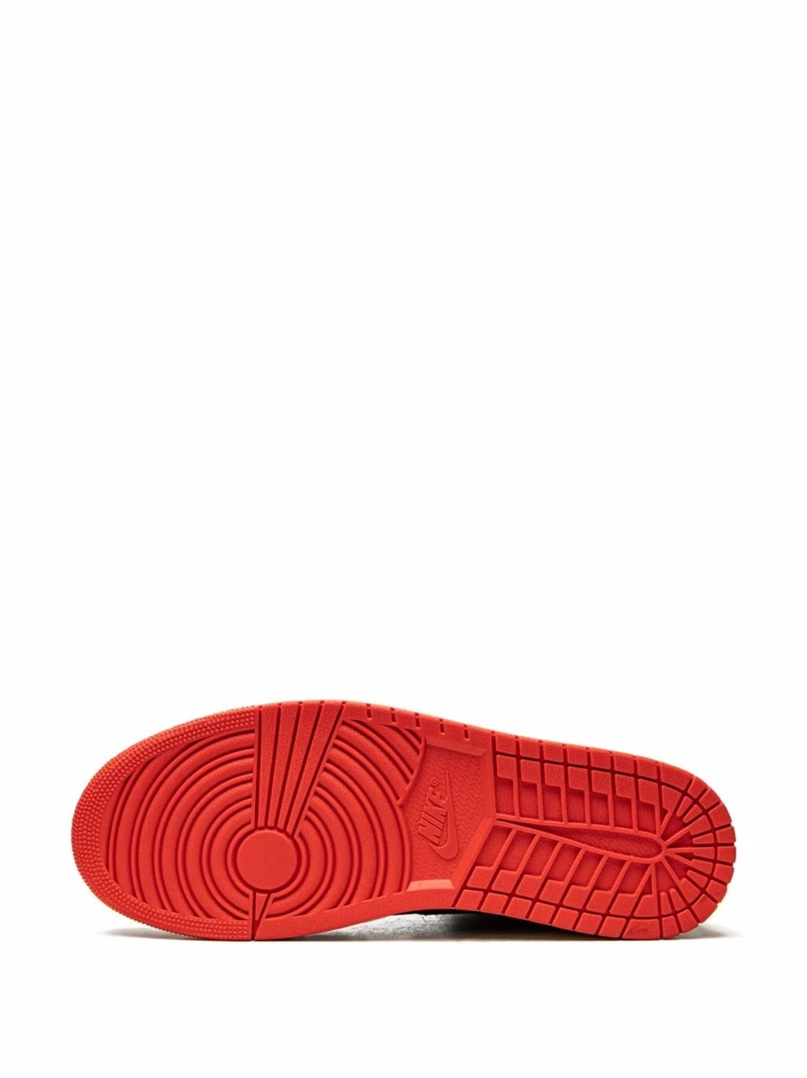 NIKE AIR JORDAN 1 MID SE SIEMPRE FAMILIA BALCK RED - Image 4
