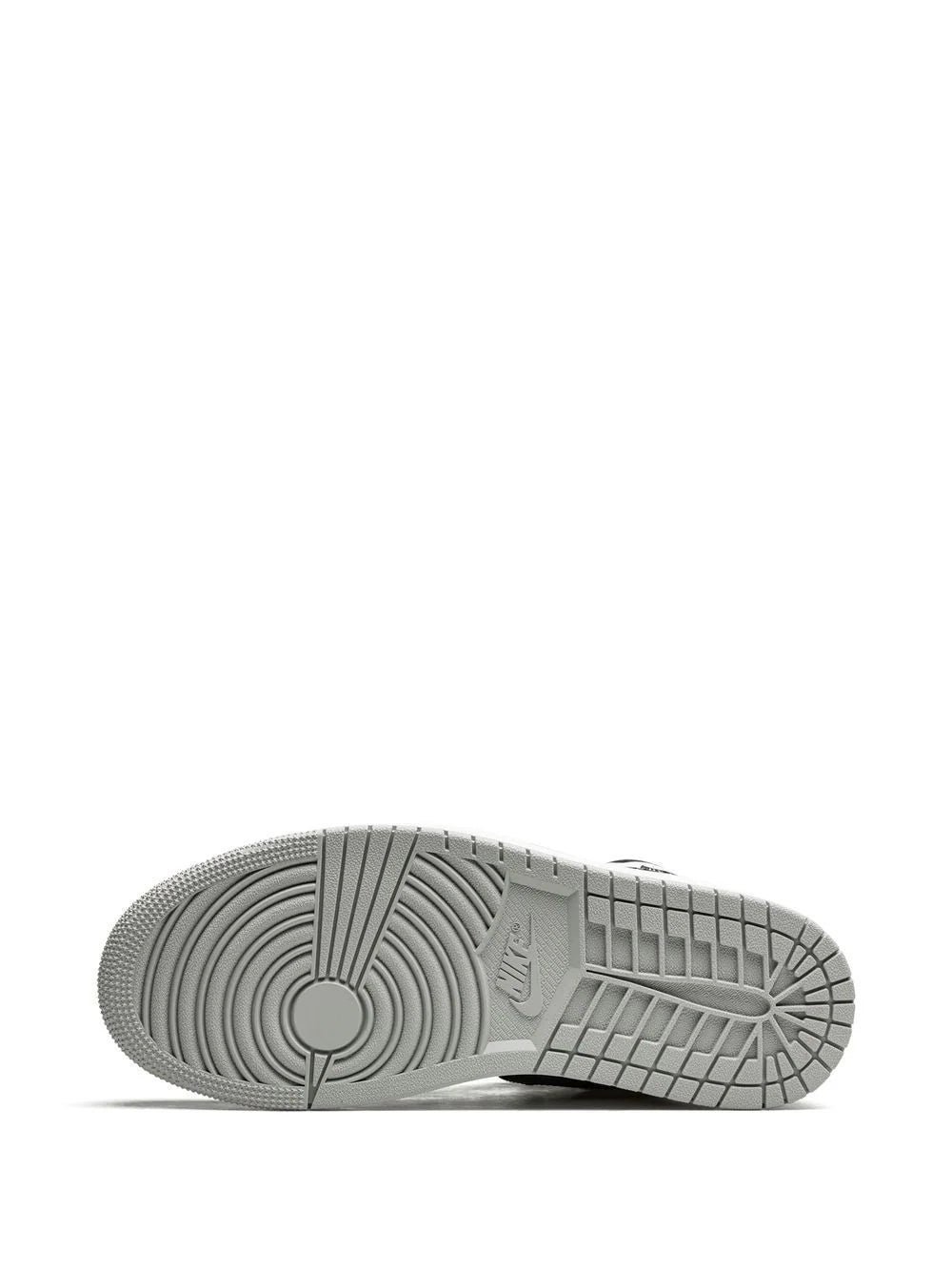 Jordan retro 1 high STAGE HAZE - Image 3