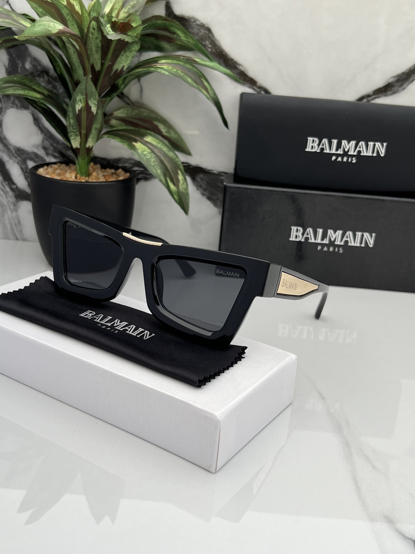 Branded BLMN Bold 4 Full Black Sunglasses (With Original Kit) - Image 6