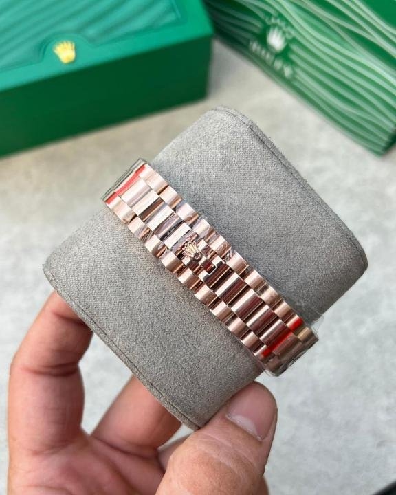 Rolex Oyster Perpetual Day-Date Chocolate Dial Rose Gold Watch - Image 3