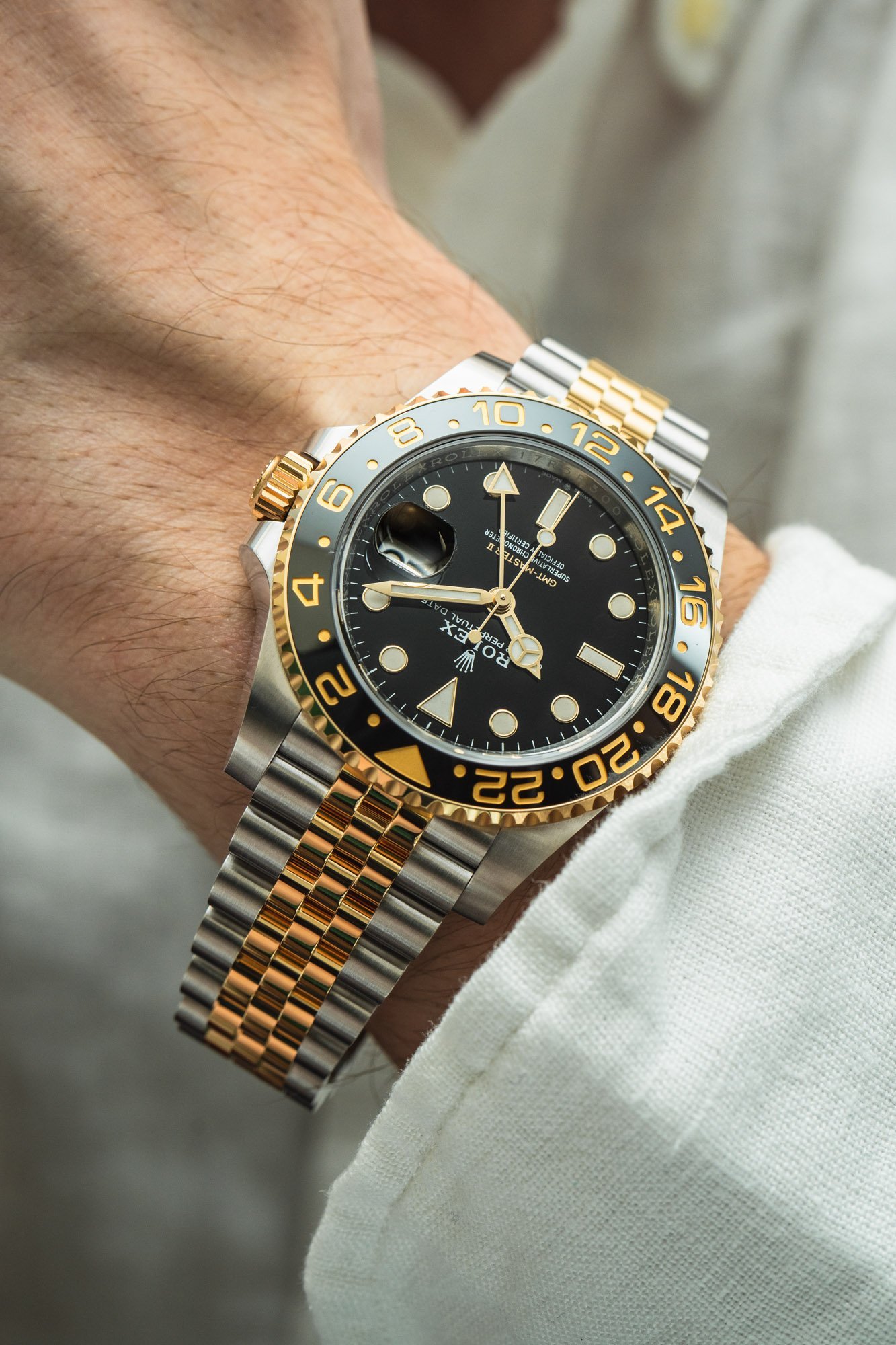 GMT-Master II yellow gold with a black dial and a Jubilee bracelet. - Image 2
