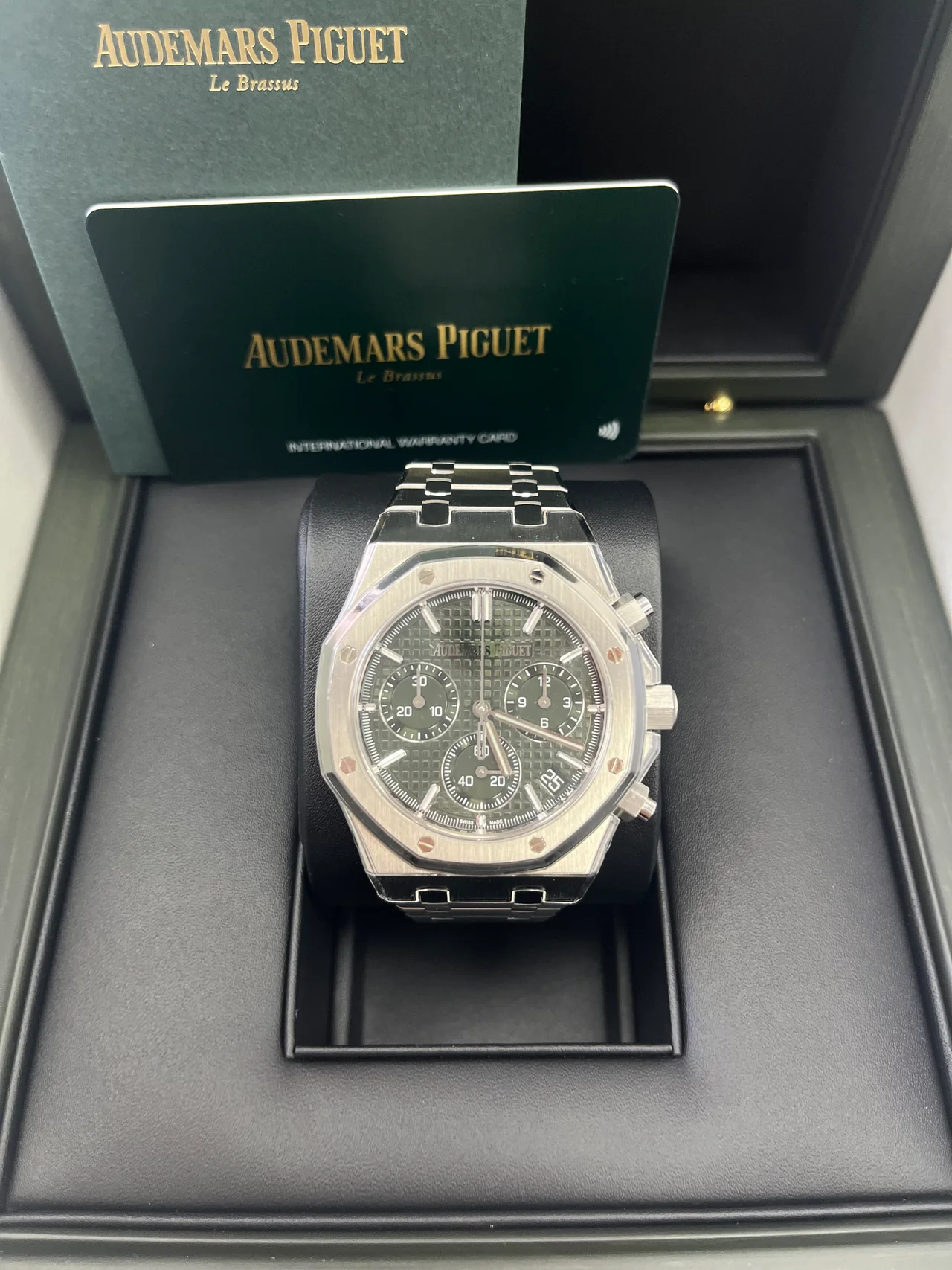 Audemars Piguet Royal Oak Chronograph - Image 2