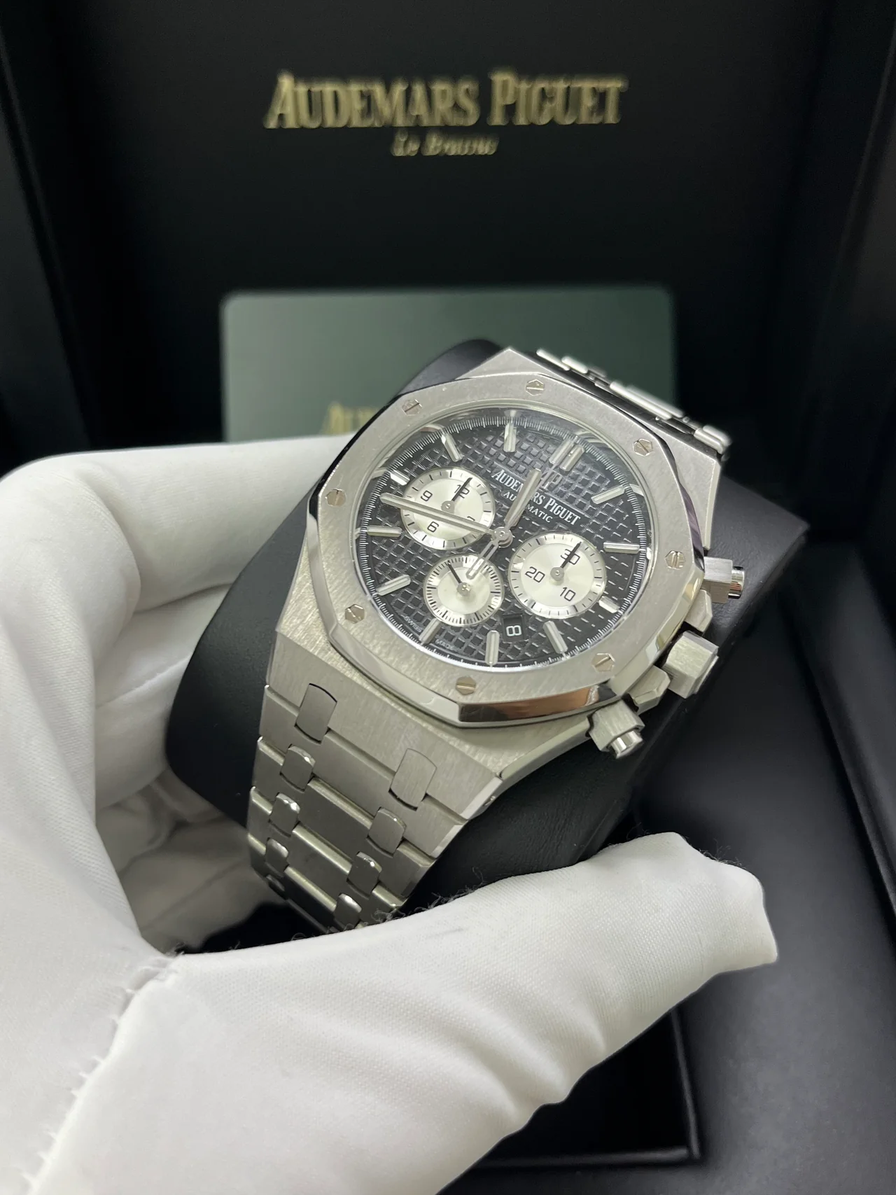 Audemars Piguet Royal Oak Chronograph - Image 5