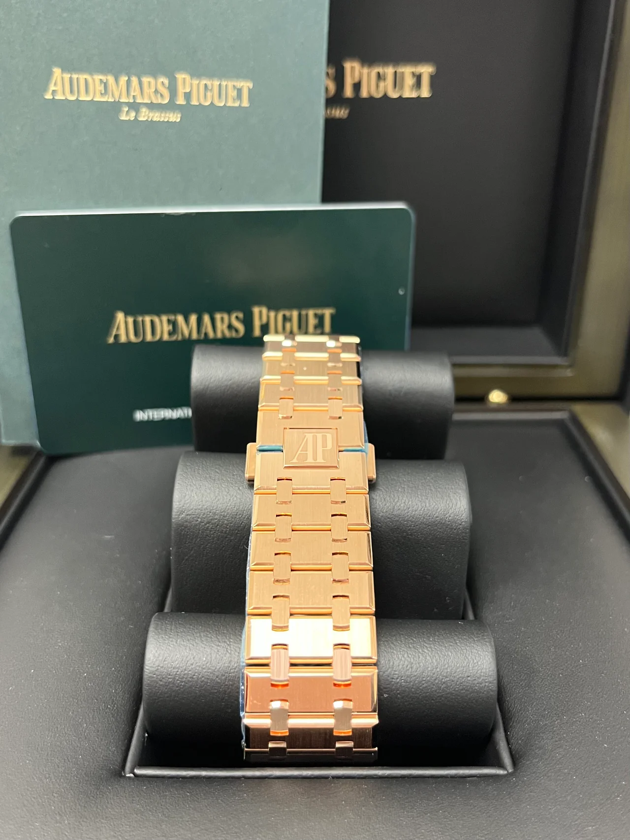 Audemars Piguet Royal Oak Chronograph - Image 8